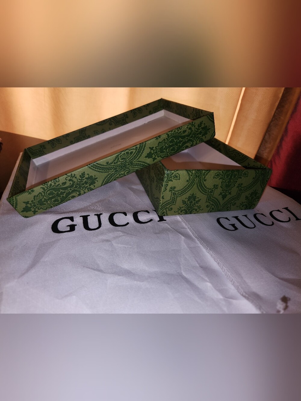 3pcs Gucci Green box and 2 Gucci Logo dust bags - Picture 12 of 15